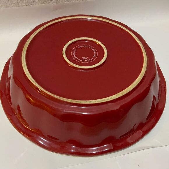 New Red Ceramic 11" Pie Plate / Casserole Dish Cornbread Pan w/ Scalloped Edges - Picture 3 of 7